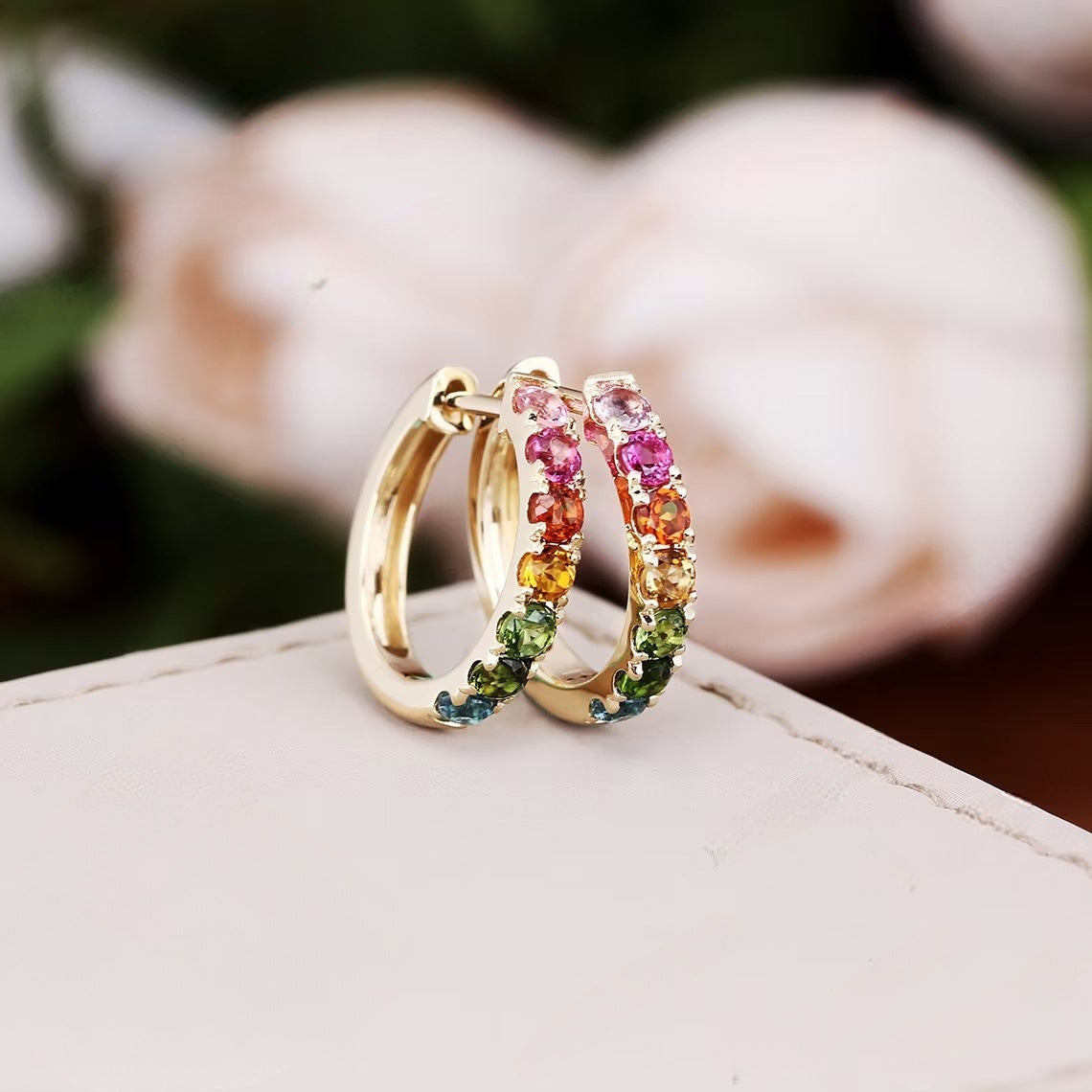 High-end Niche Copper-colored Zircon Geometric U-shaped Ear Cuff