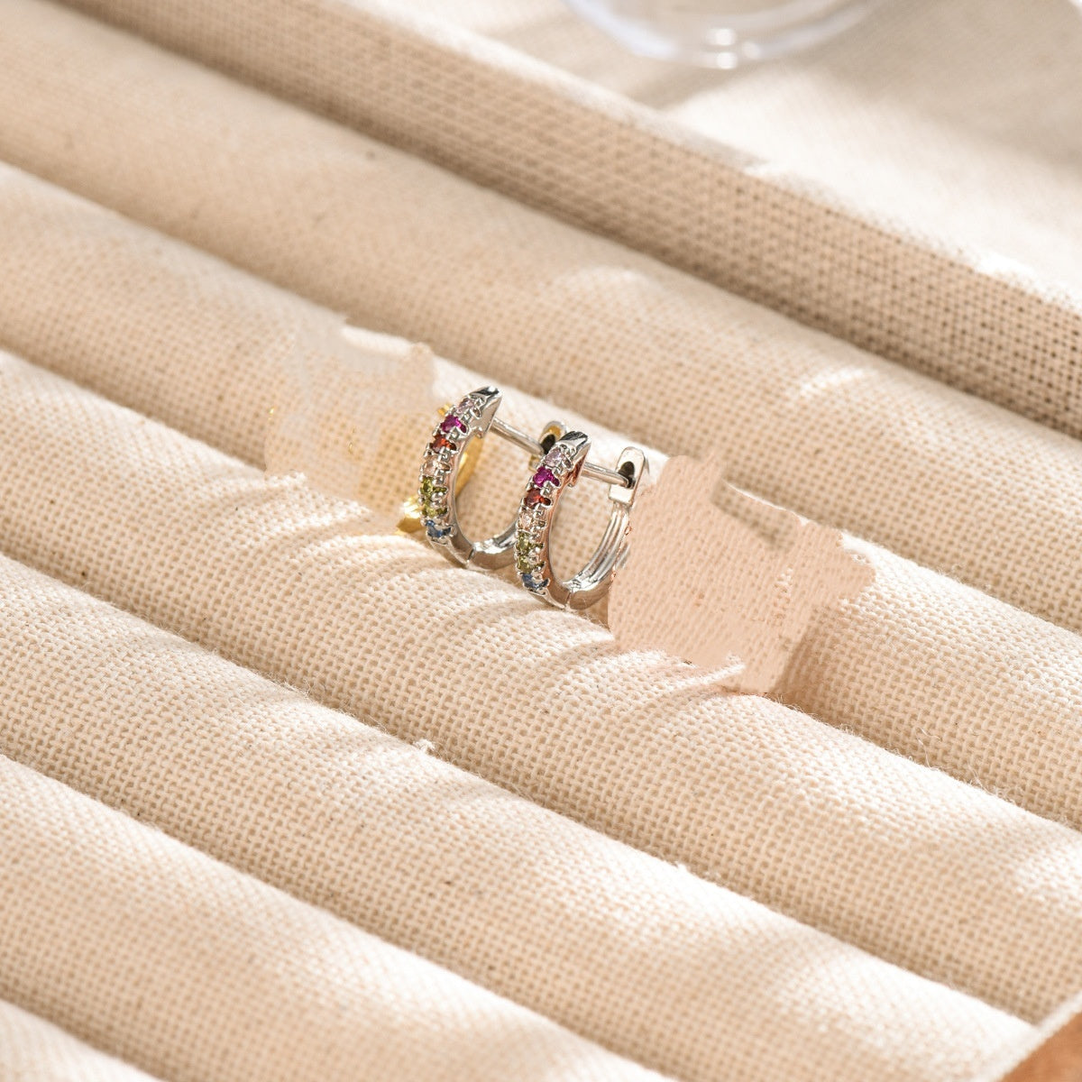 High-end Niche Copper-colored Zircon Geometric U-shaped Ear Cuff